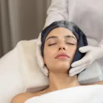 Cuidado de la Piel Grasa Guia Completa para Controlar el Brillo y Prevenir el Acne Introduccion La piel grasa es uno de los tipos cutaneos mas comunes y 12